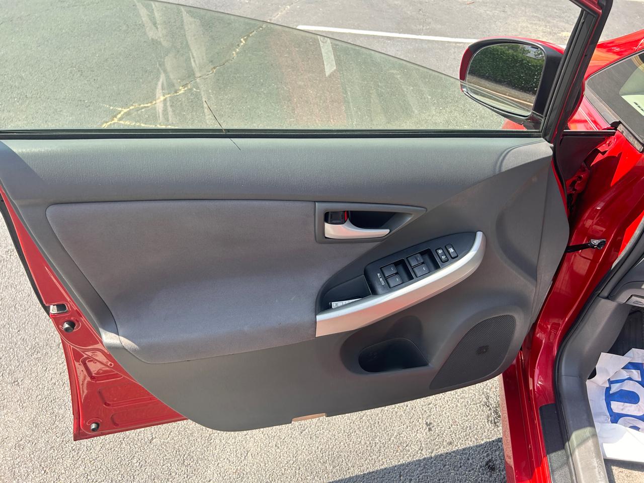 Toyota Prius Prius V 2010