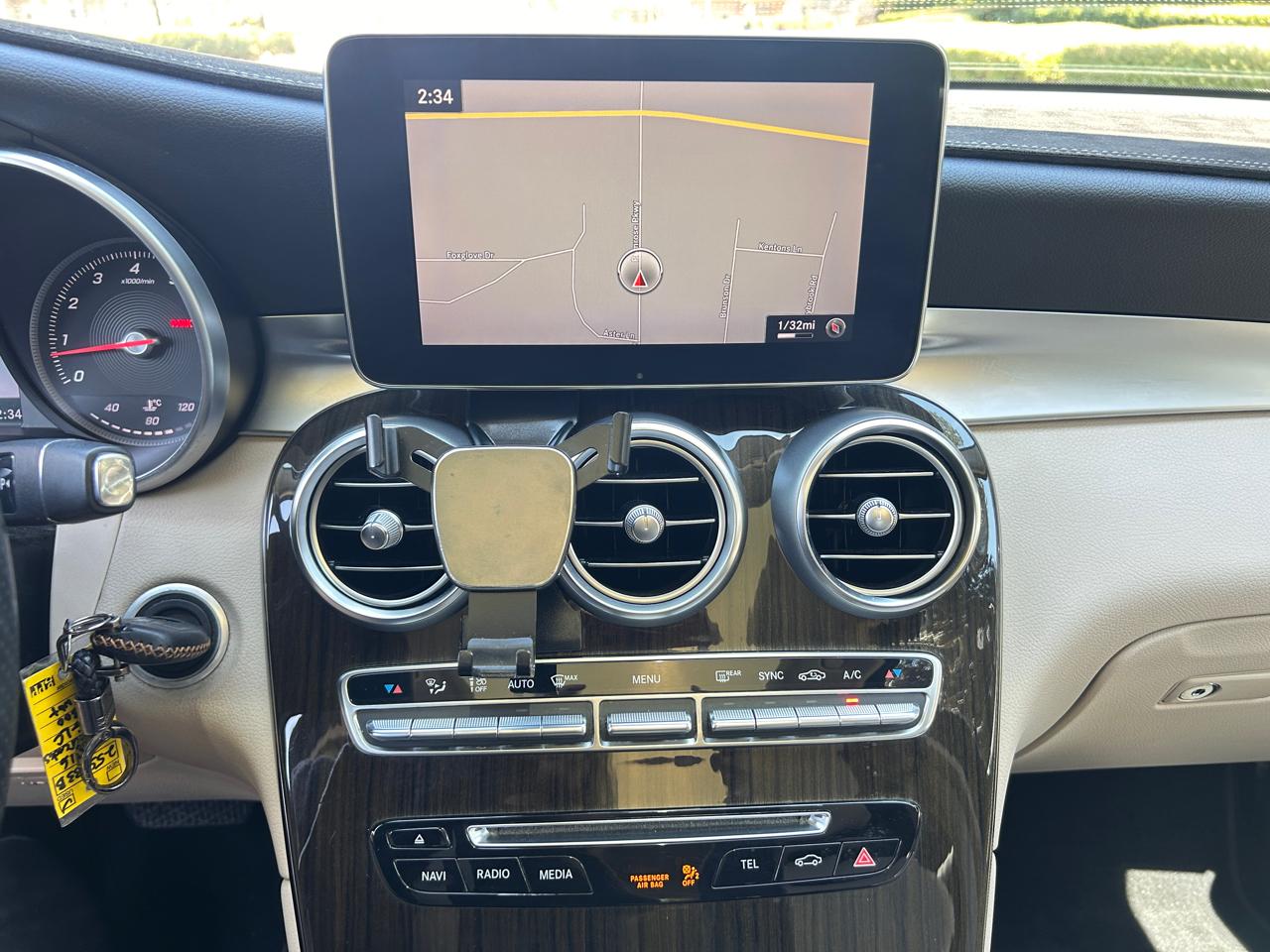 Mercedes-Benz GLC-Class GLC300 2016