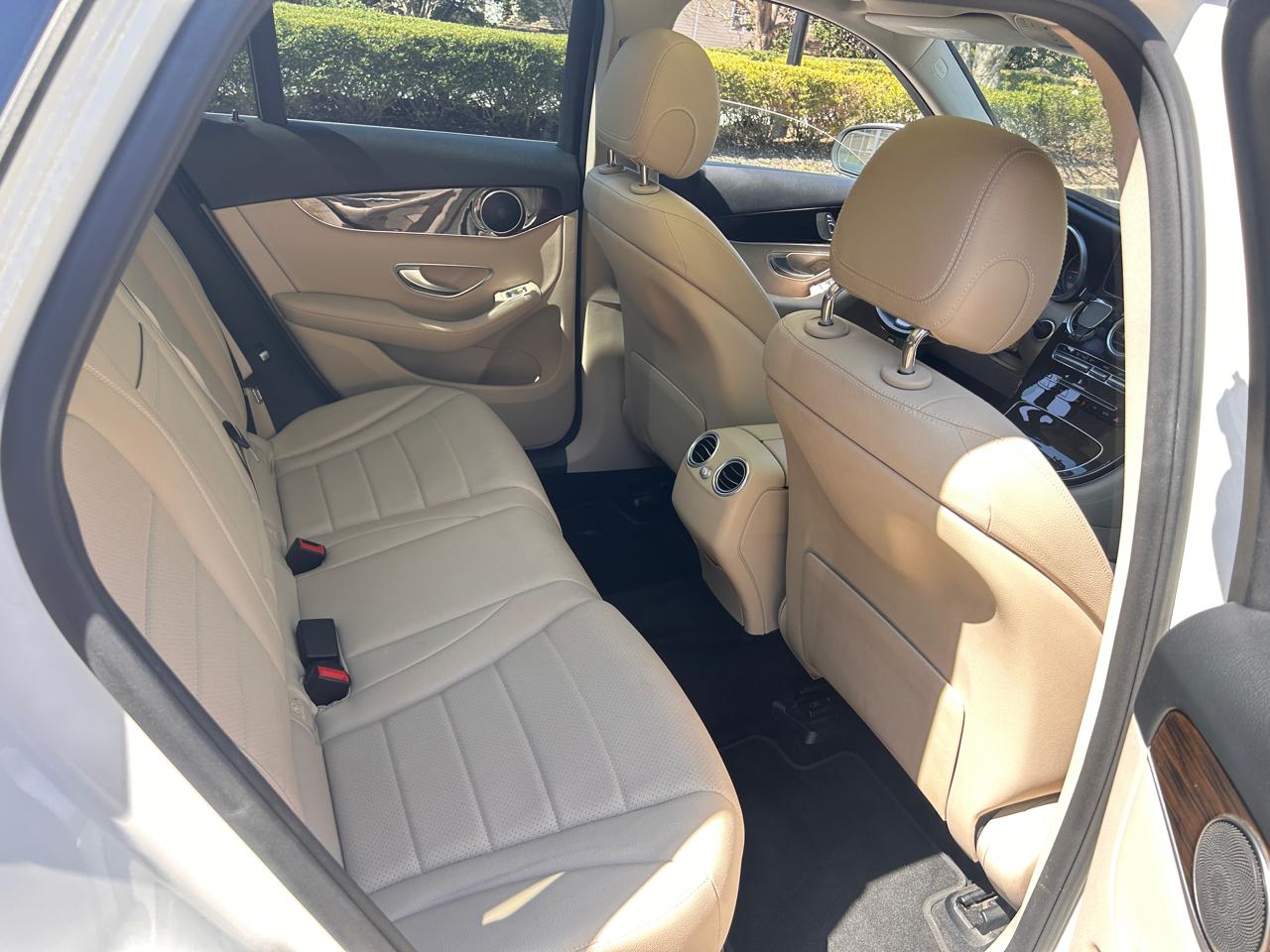 Mercedes-Benz GLC-Class GLC300 2016