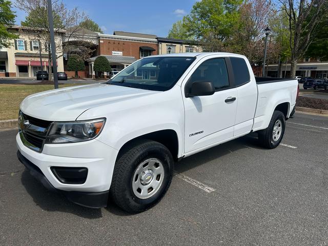 White 2017 Chevrolet Colorado Base Extended Cab LB RWD Pickup Truck 4X2 6-Speed Manual