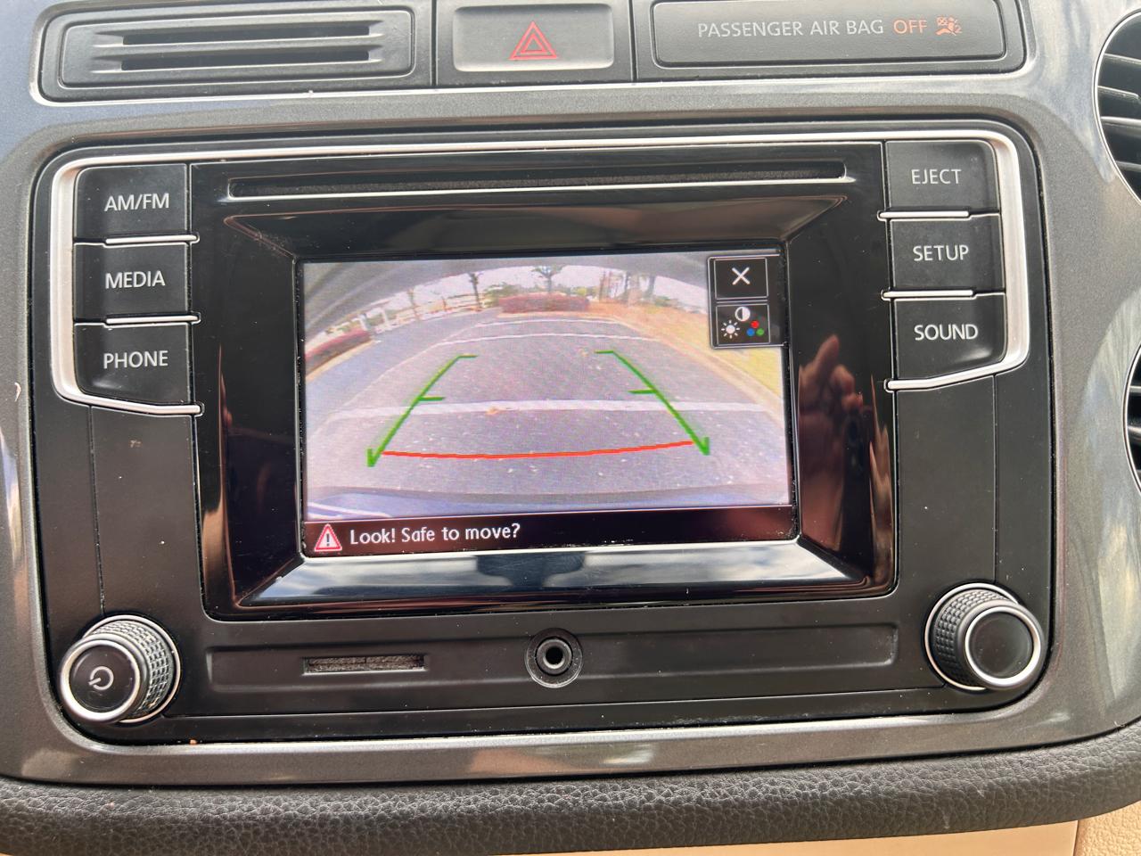 Volkswagen Tiguan SE 2016