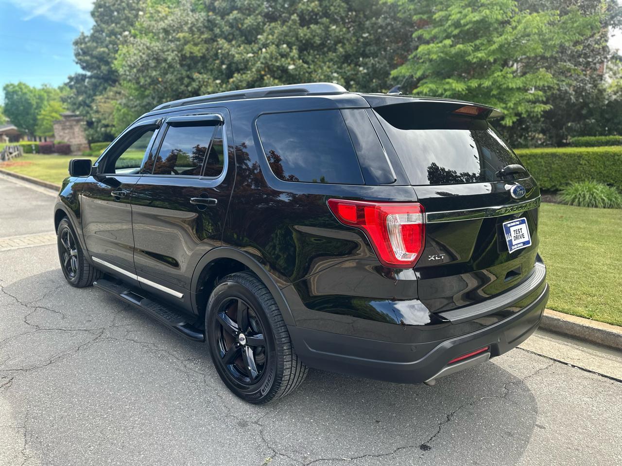 Ford Explorer XLT FWD 2019