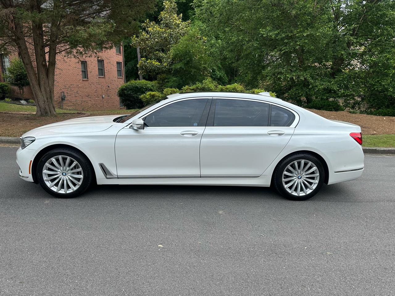 BMW 7-Series 740i xDrive 2018