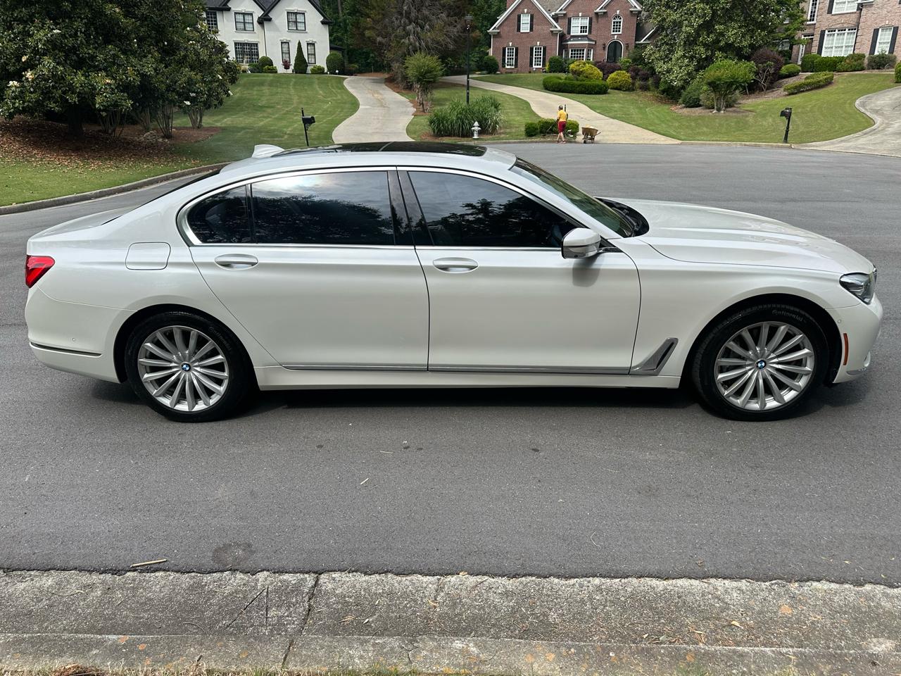 BMW 7-Series 740i xDrive 2018