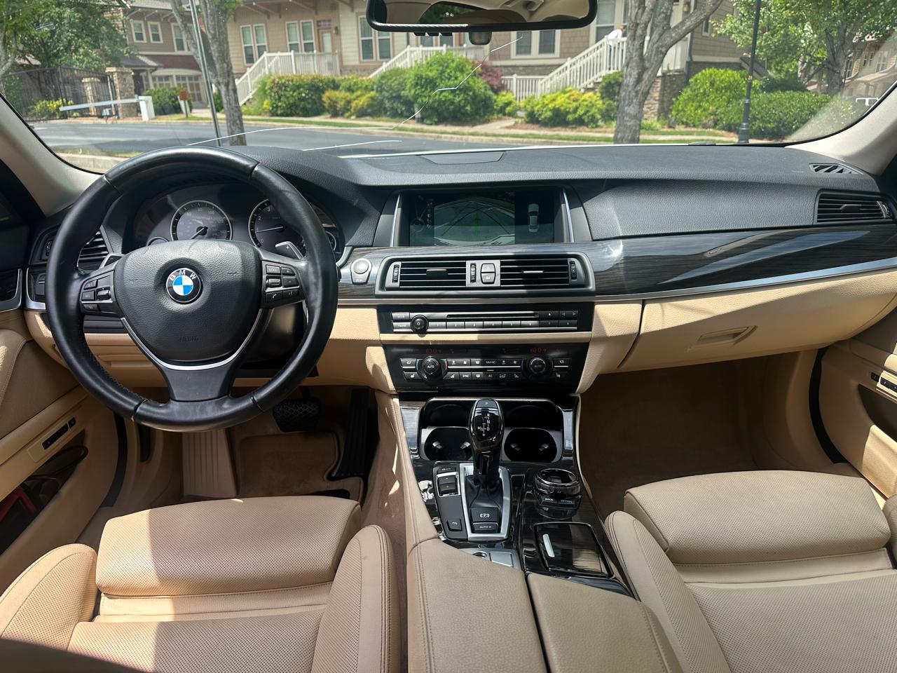 BMW 5-Series 550i 2014