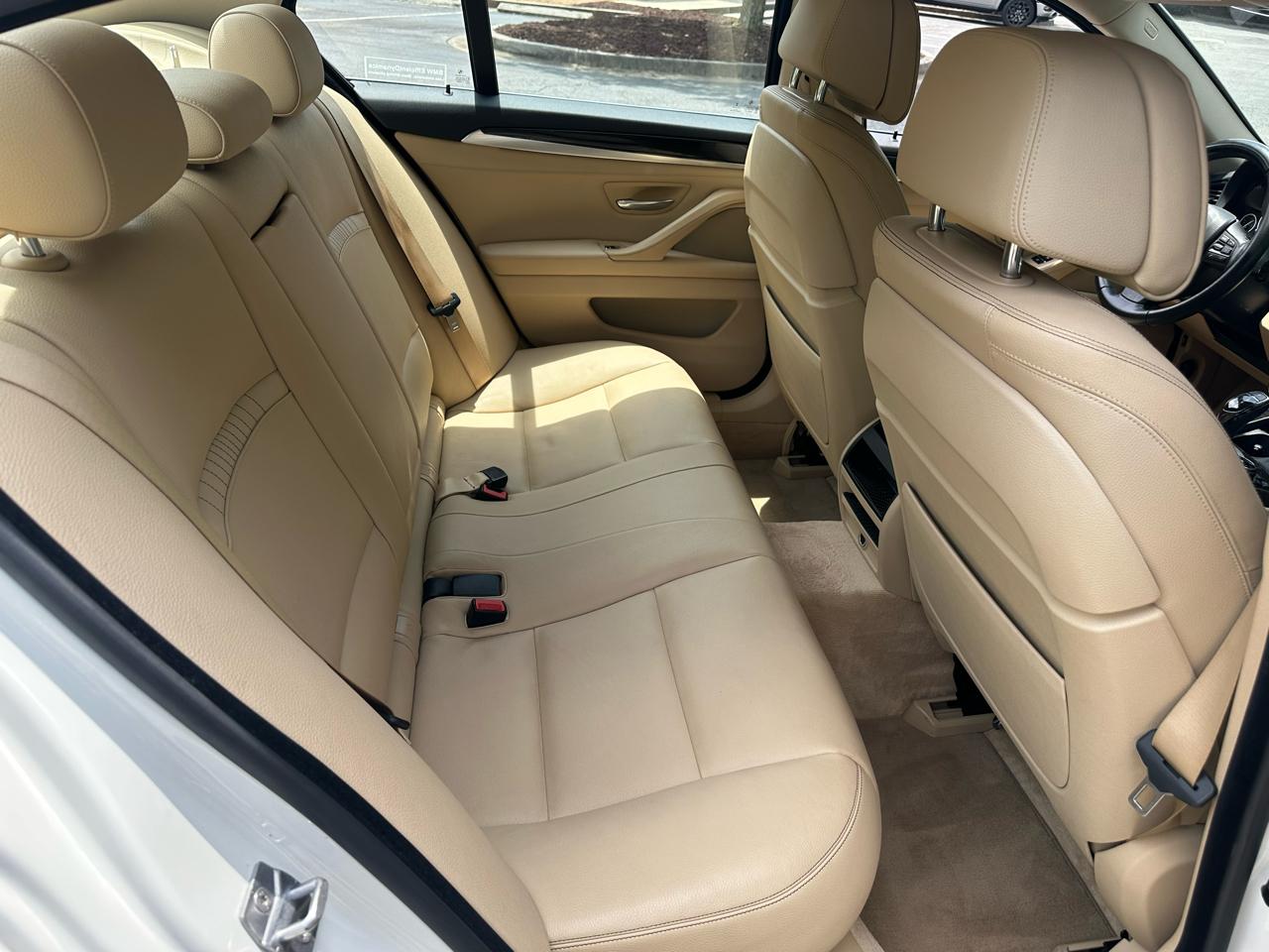 BMW 5-Series 550i 2014