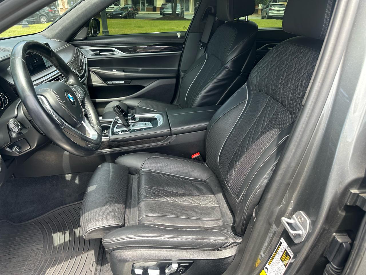 BMW 7-Series 750i 2018