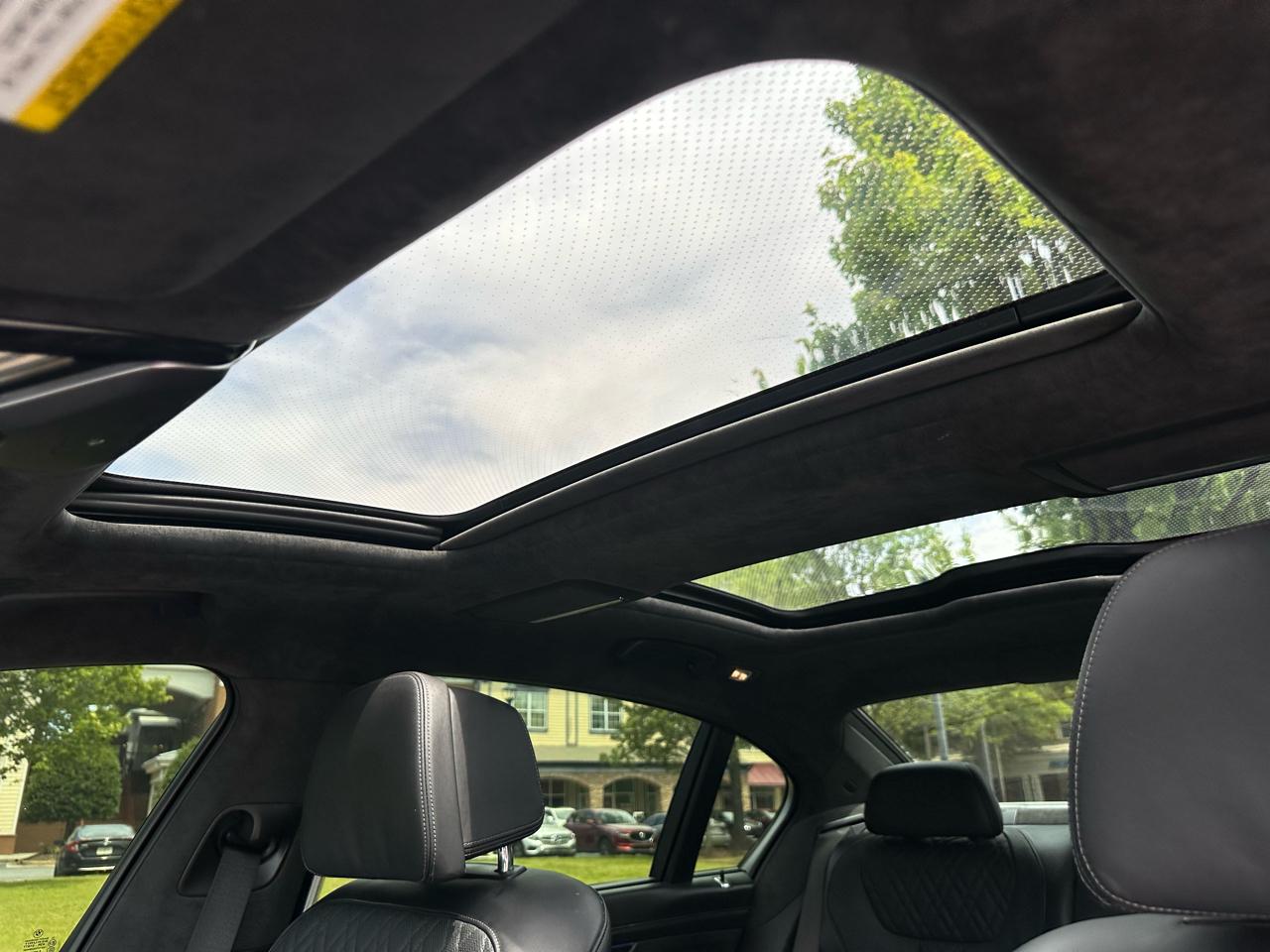 BMW 7-Series 750i 2018