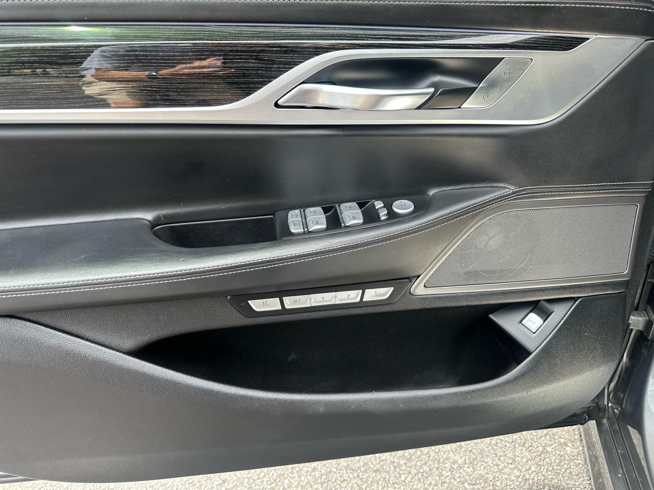 BMW 7-Series 750i 2018