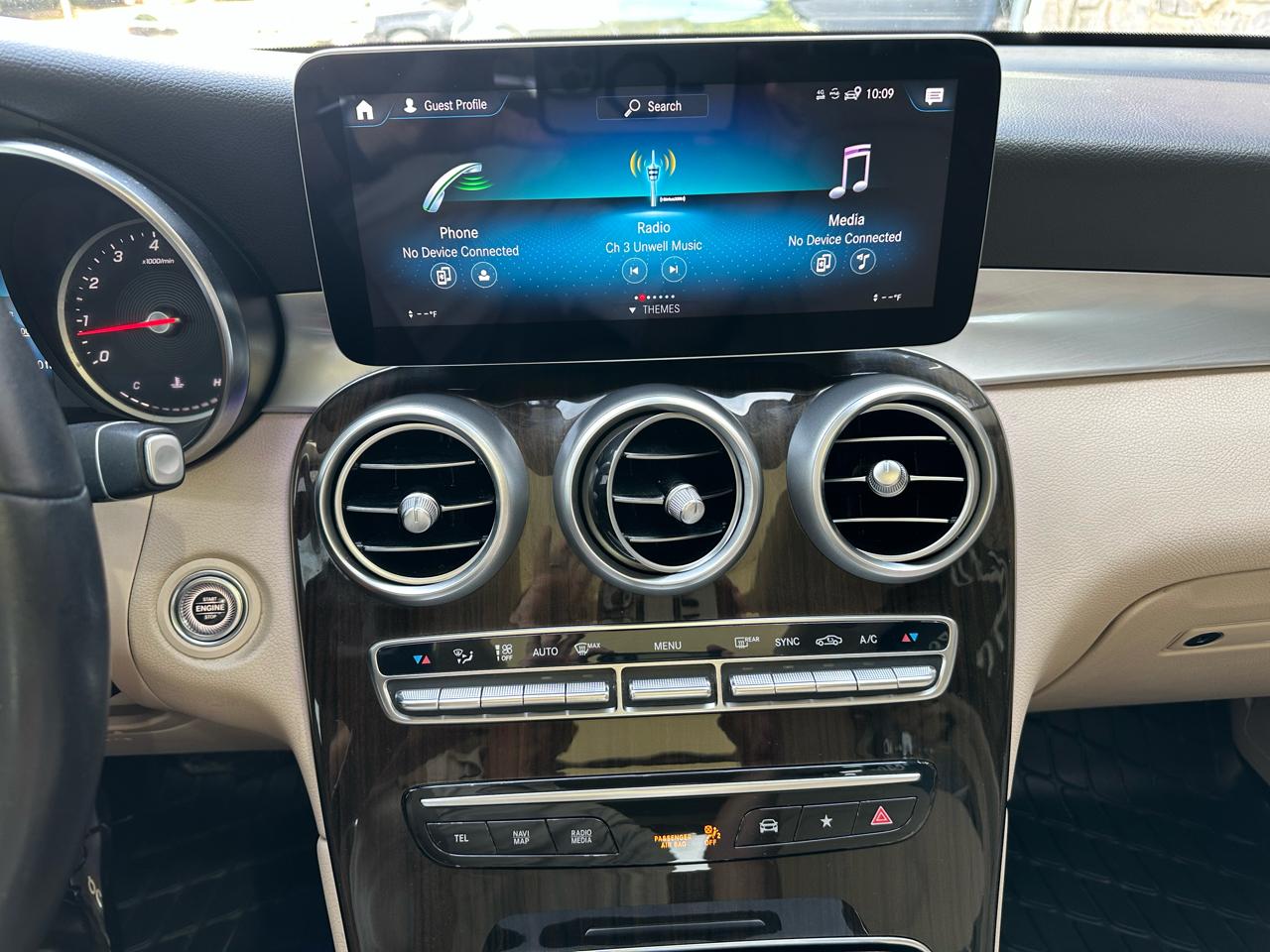 Mercedes-Benz GLC-Class GLC300 2022