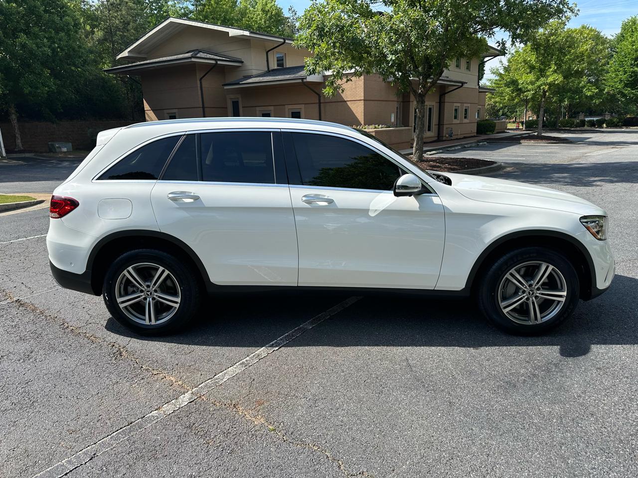 Mercedes-Benz GLC-Class GLC300 2022