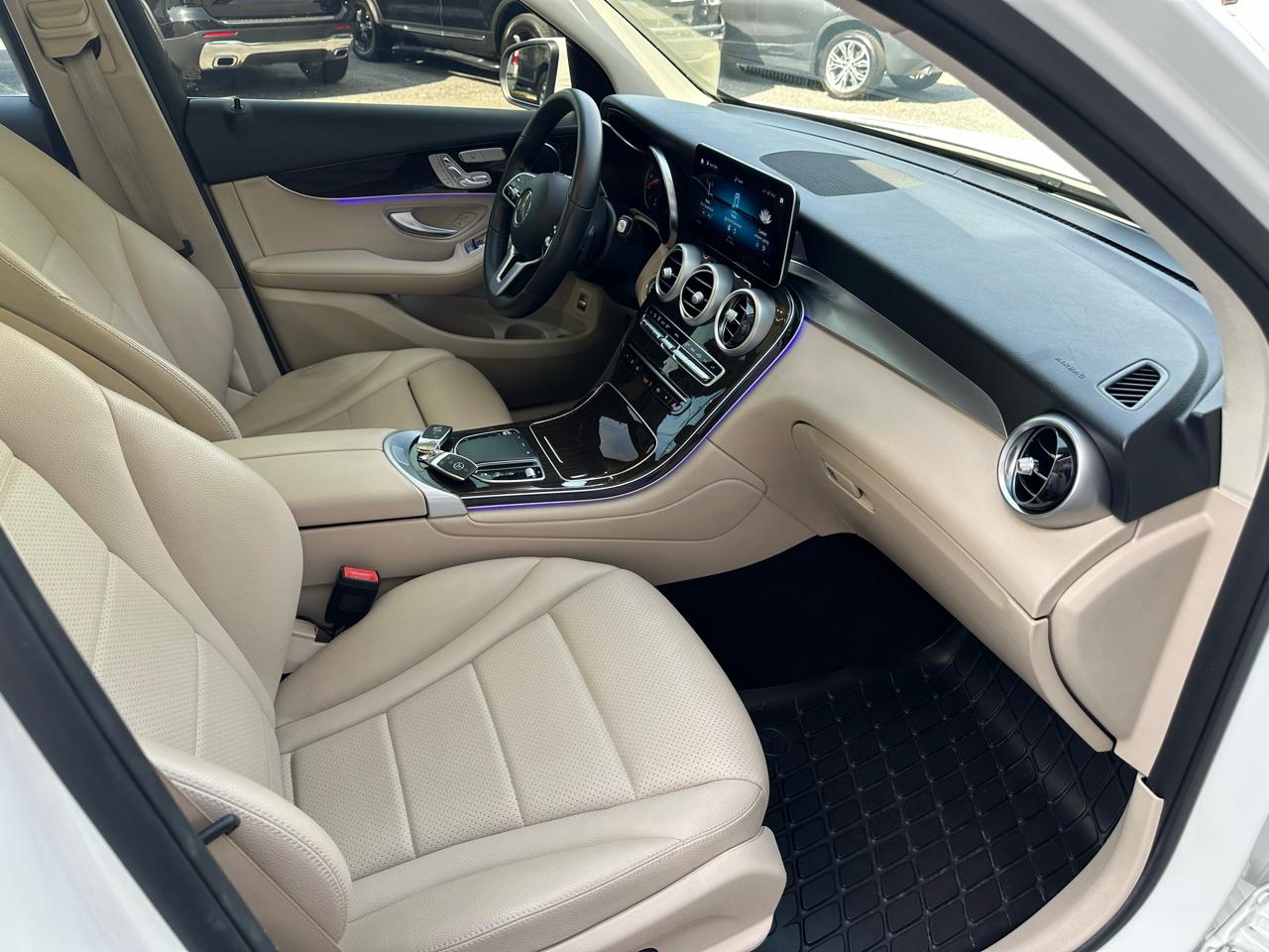 Mercedes-Benz GLC-Class GLC300 2022