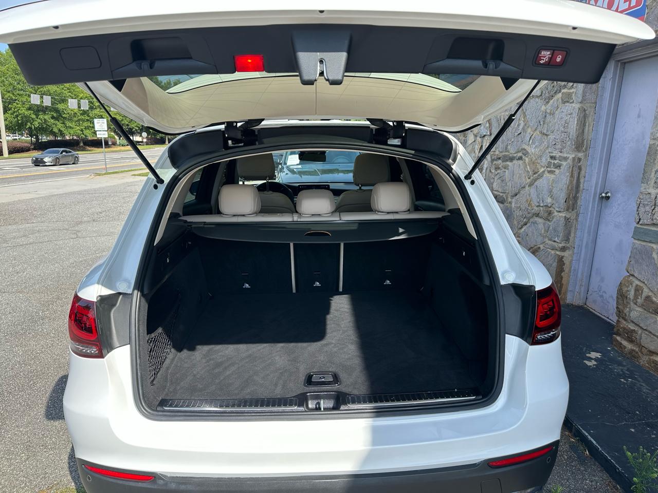 Mercedes-Benz GLC-Class GLC300 2022