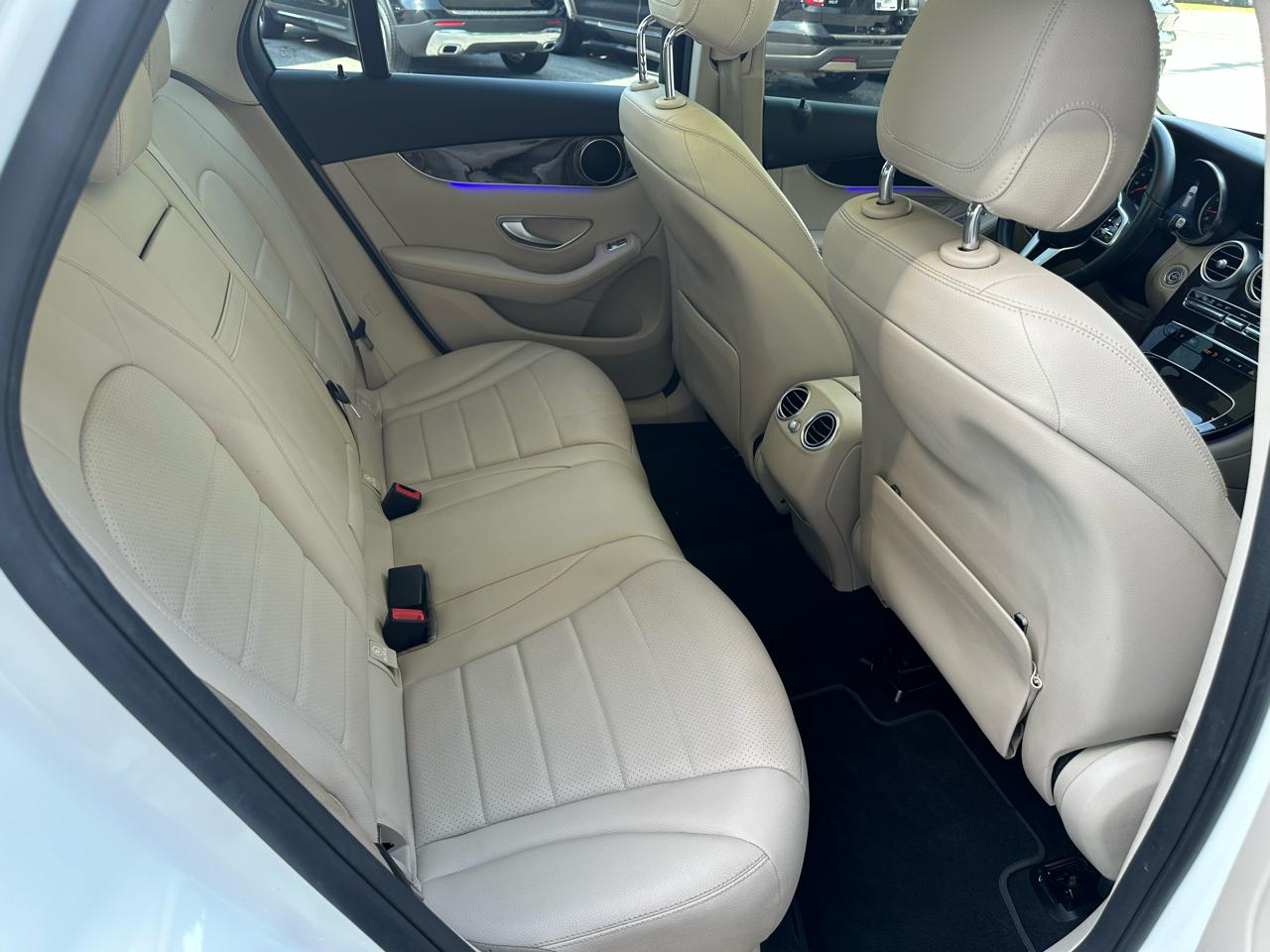 Mercedes-Benz GLC-Class GLC300 2022