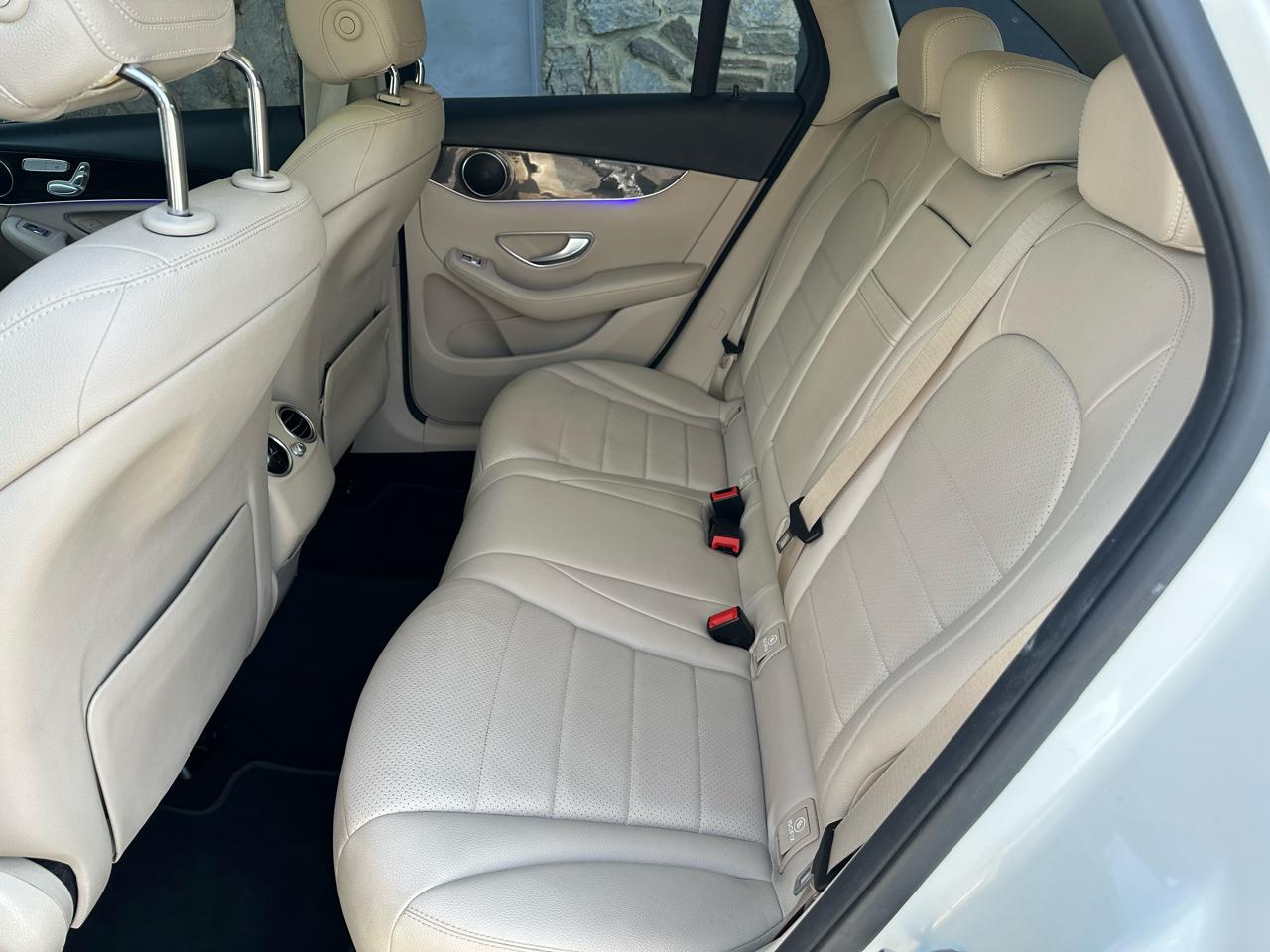 Mercedes-Benz GLC-Class GLC300 2022