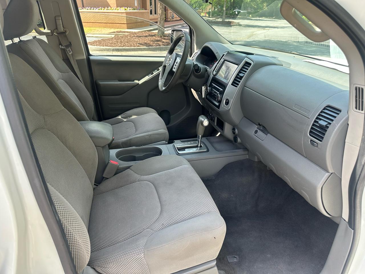 Nissan Frontier  2019