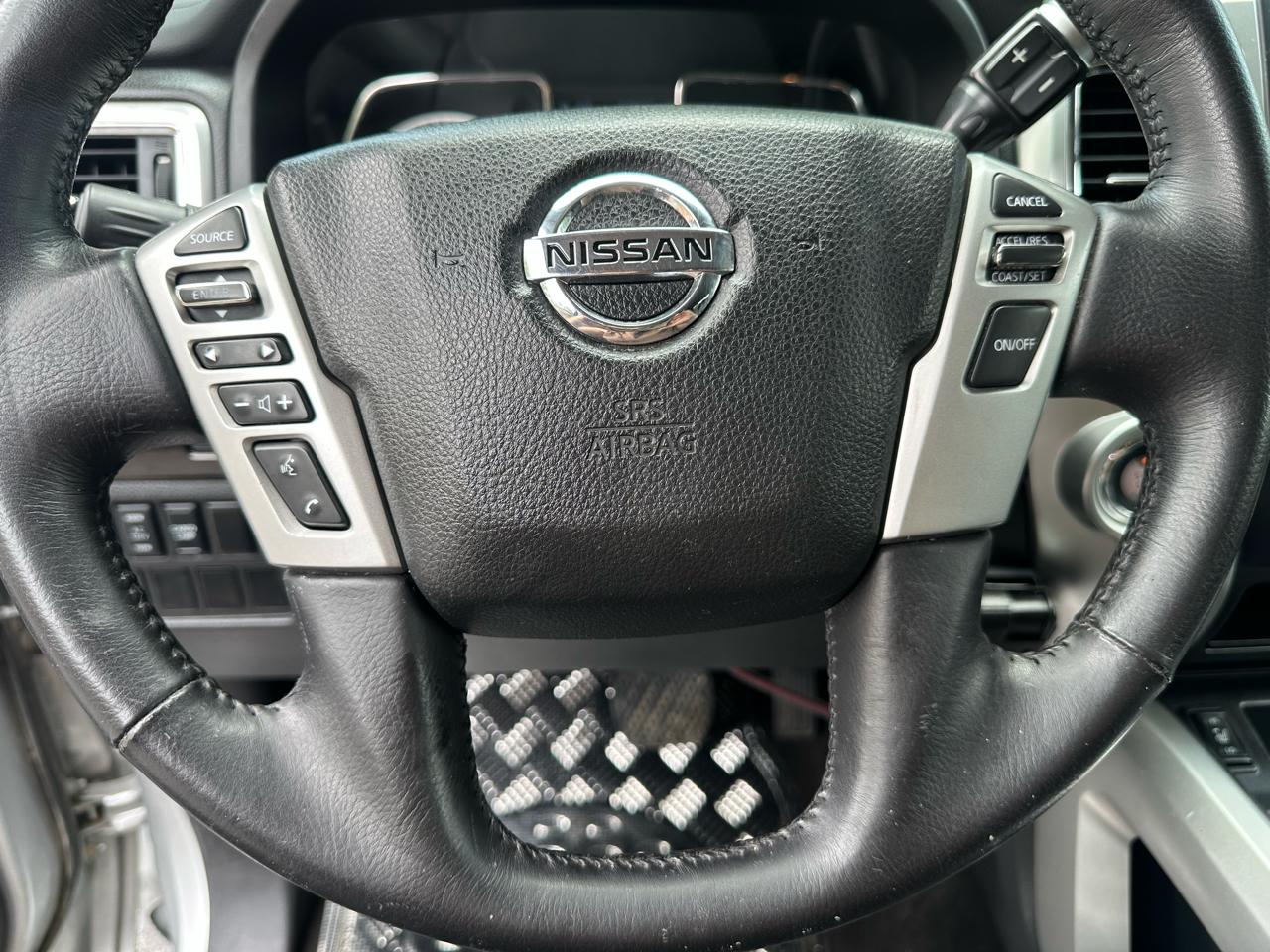 Nissan Titan SV Crew Cab 2WD 2019