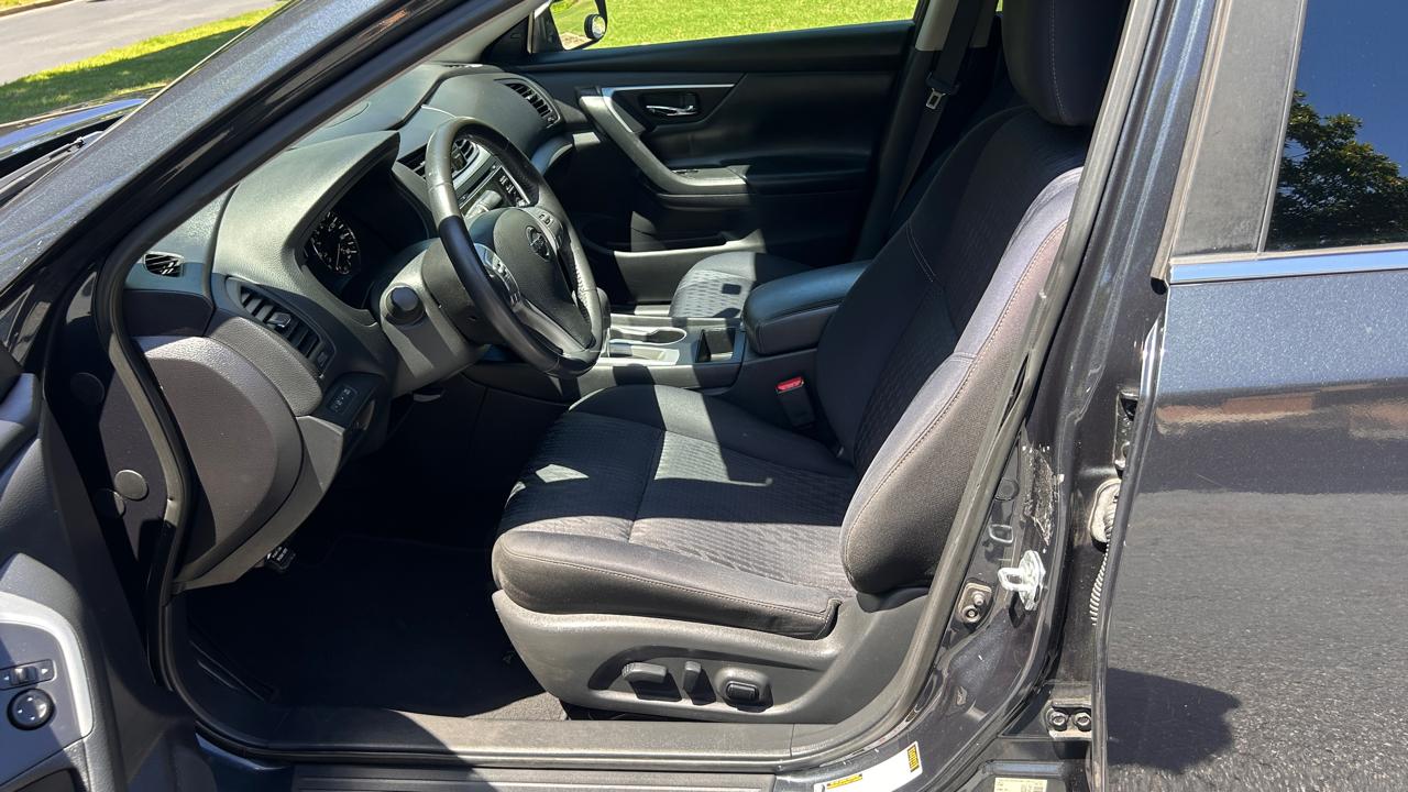 Nissan Altima 2.5 SV Sedan 2017