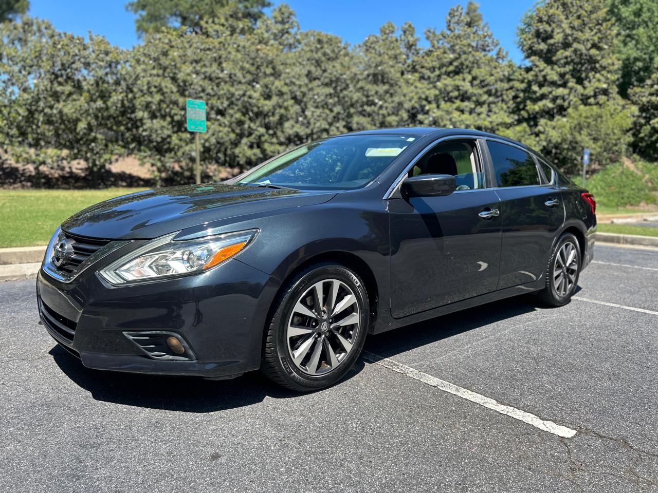 Nissan Altima 2.5 SV Sedan 2017