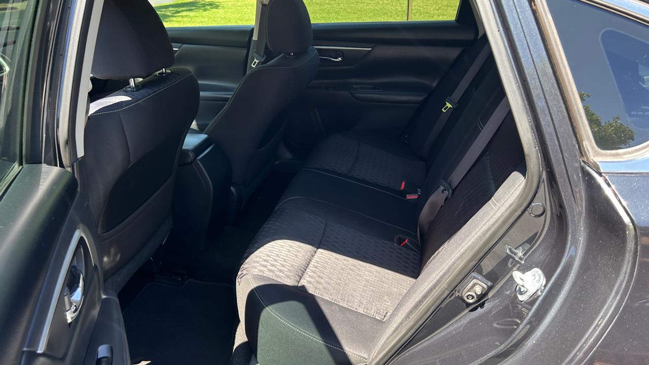 Nissan Altima 2.5 SV Sedan 2017