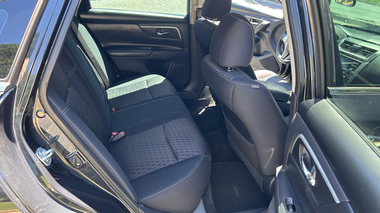 Nissan Altima 2.5 SV Sedan 2017