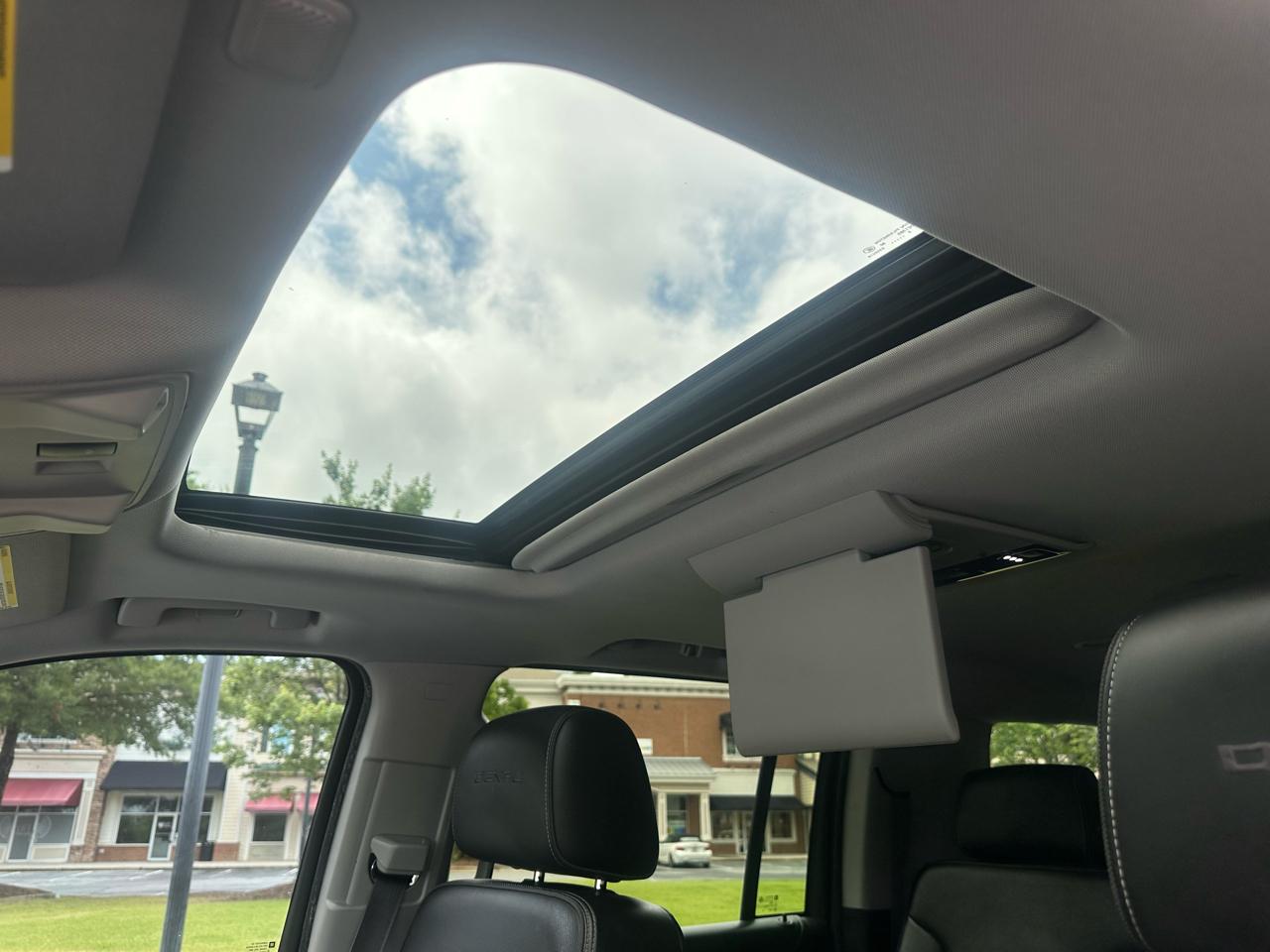 GMC Yukon XL Denali 2WD 2016