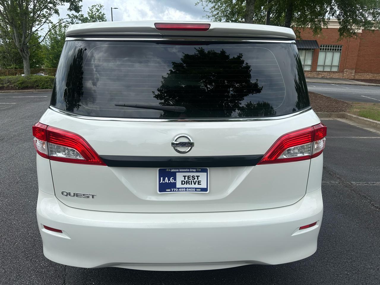 Nissan Quest S 2015