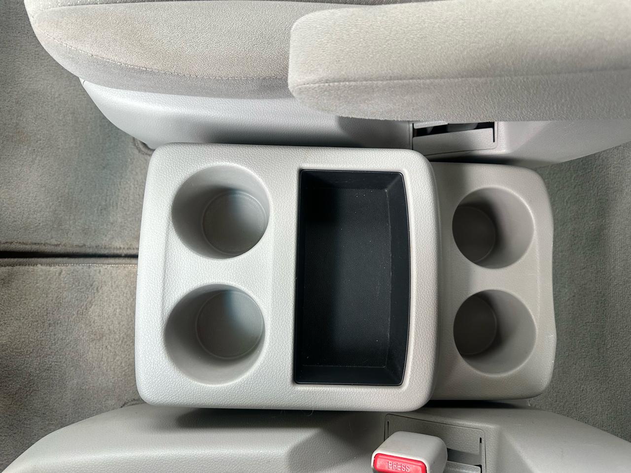 Nissan Quest S 2015