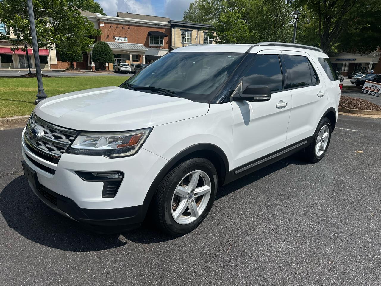 Ford Explorer XLT FWD 2019