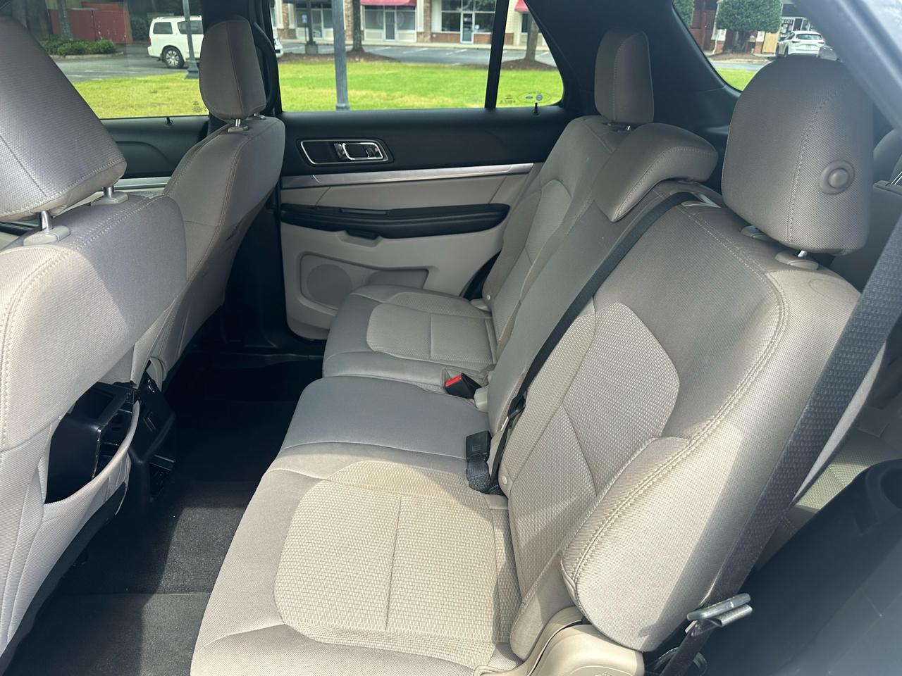 Ford Explorer XLT FWD 2019