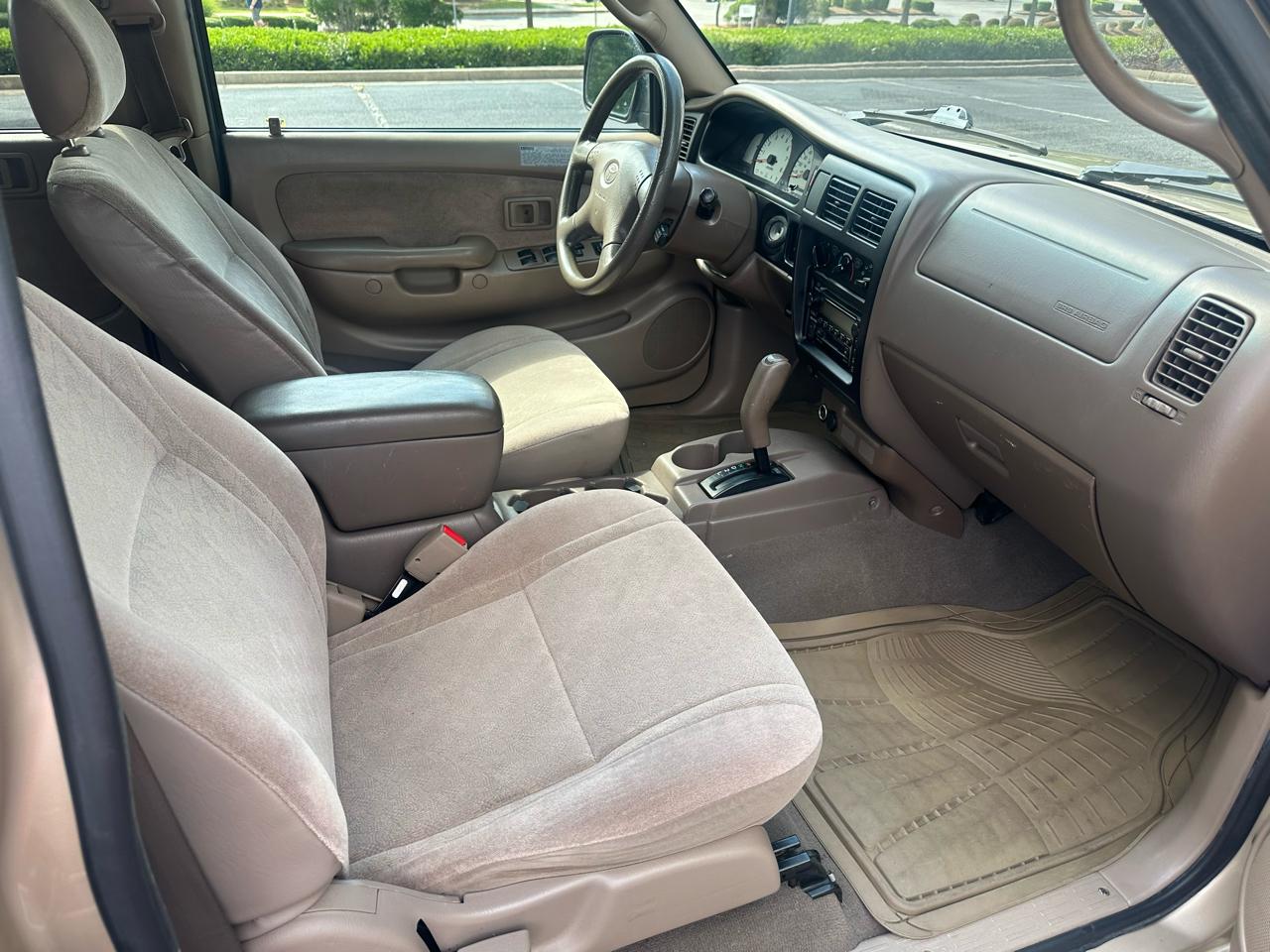 Toyota Tacoma PreRunner Double Cab V6 2WD 2004