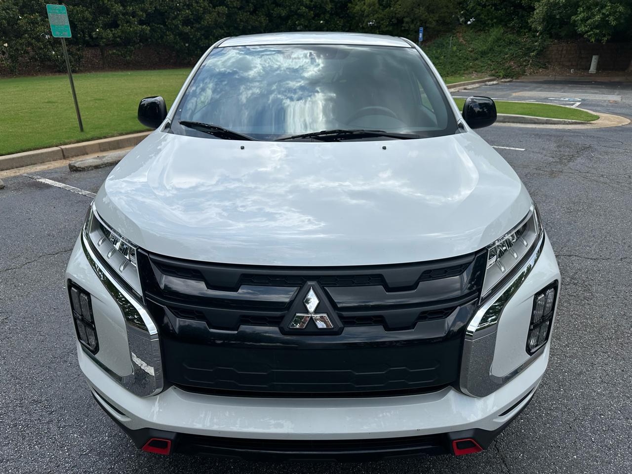 Mitsubishi Outlander Sport  2021
