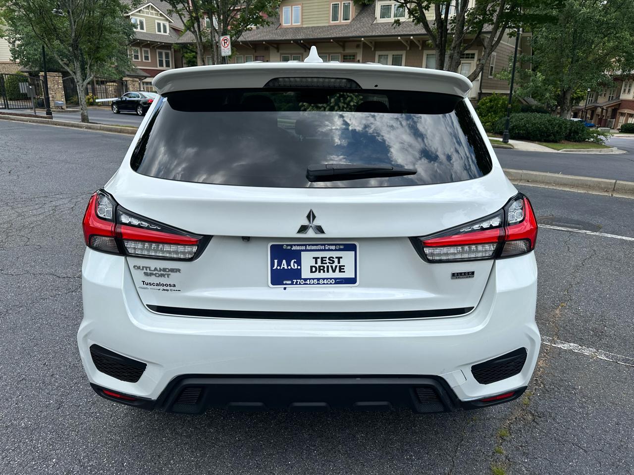 Mitsubishi Outlander Sport  2021
