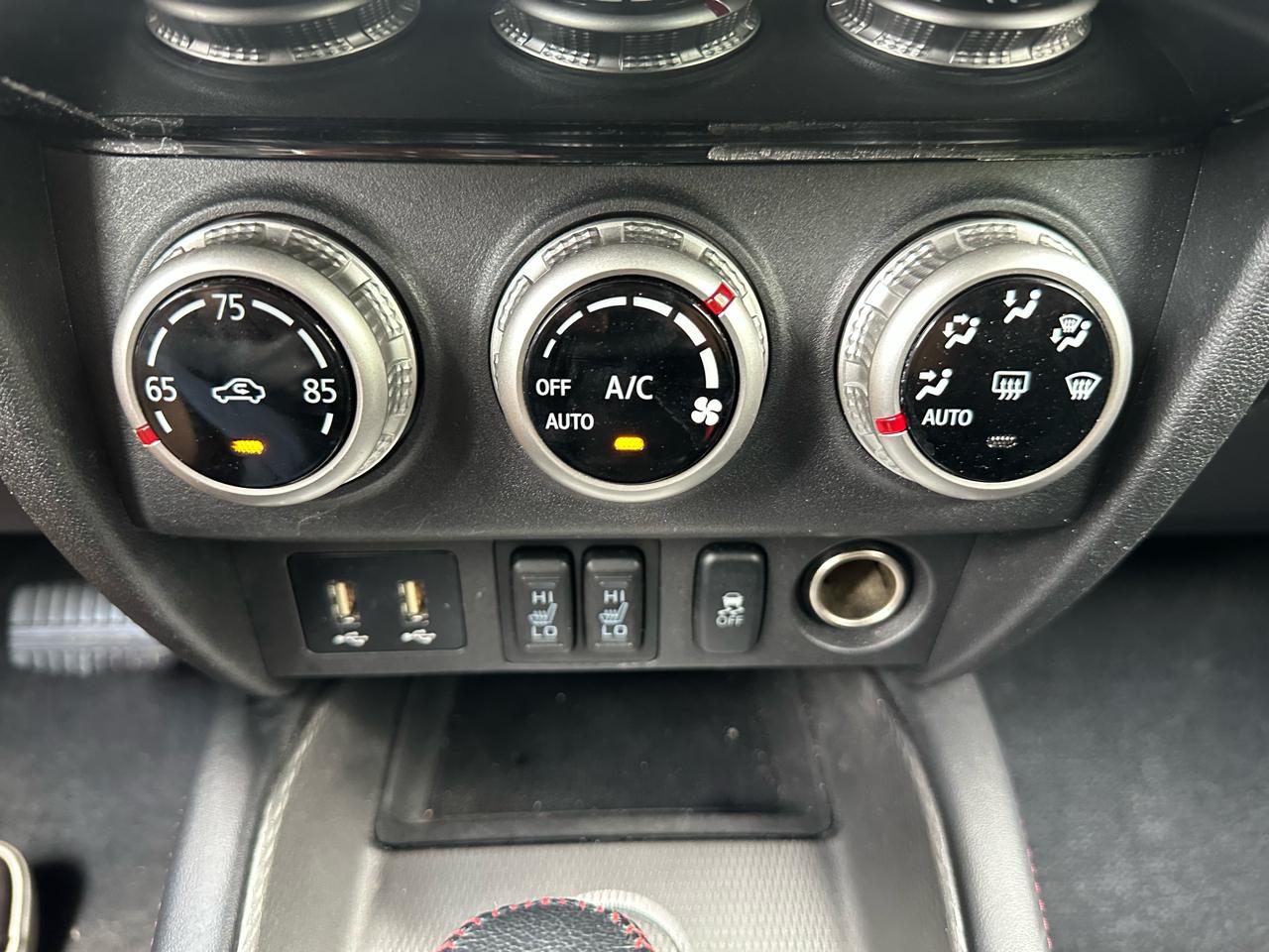 Mitsubishi Outlander Sport  2021