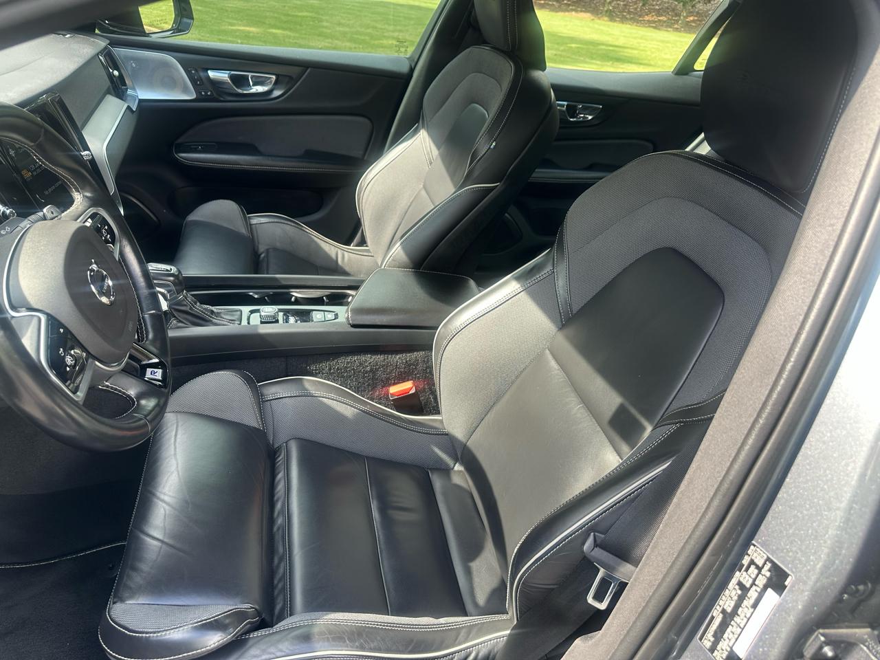 Volvo S60 T6 R-Design AWD 2019
