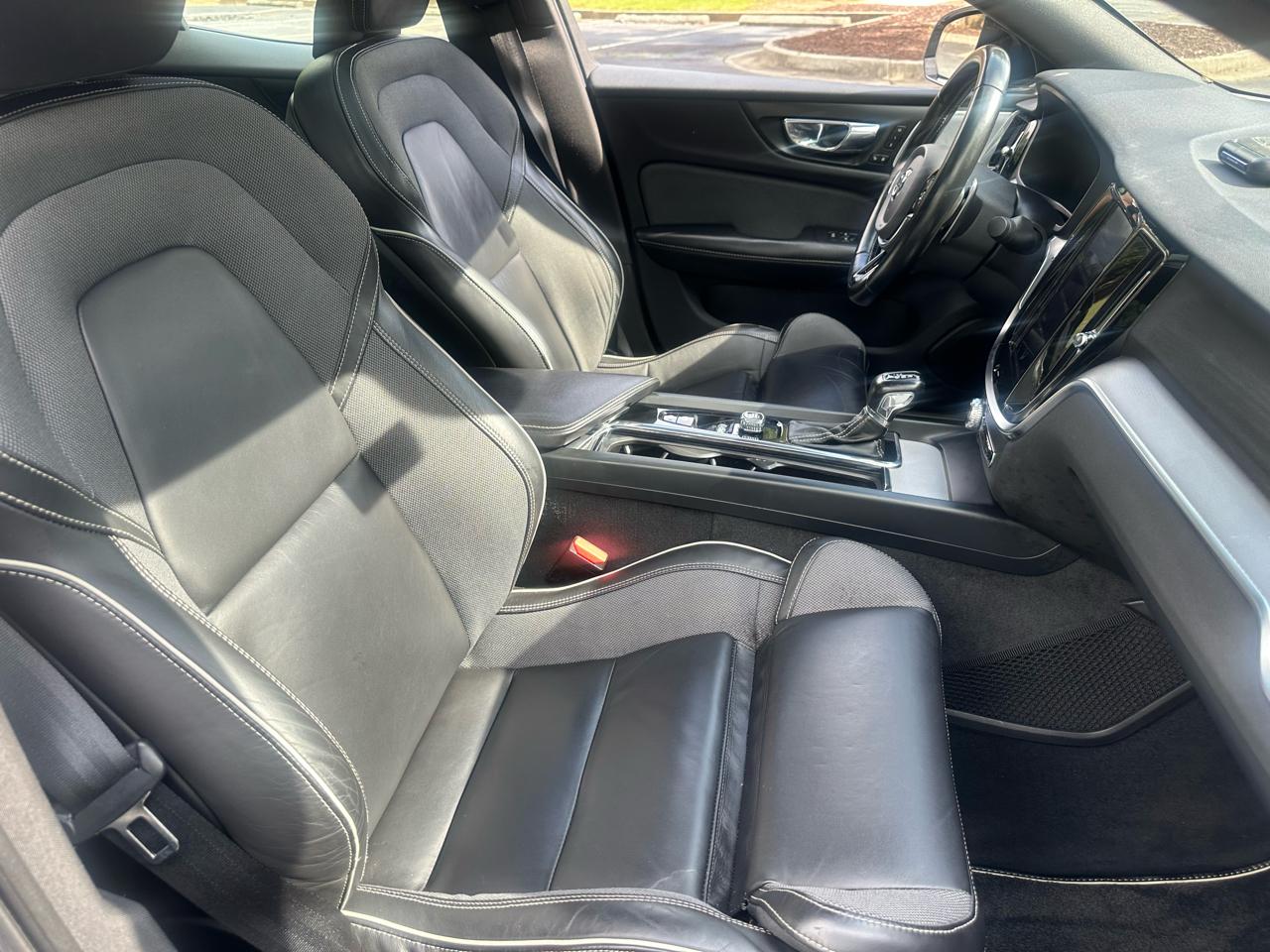 Volvo S60 T6 R-Design AWD 2019
