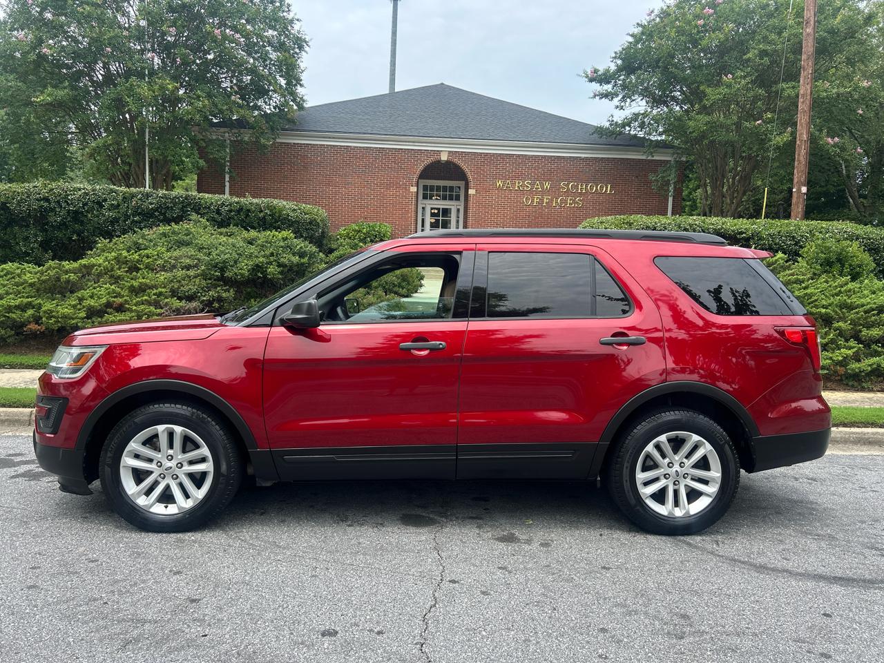 Ford Explorer Base FWD 2016