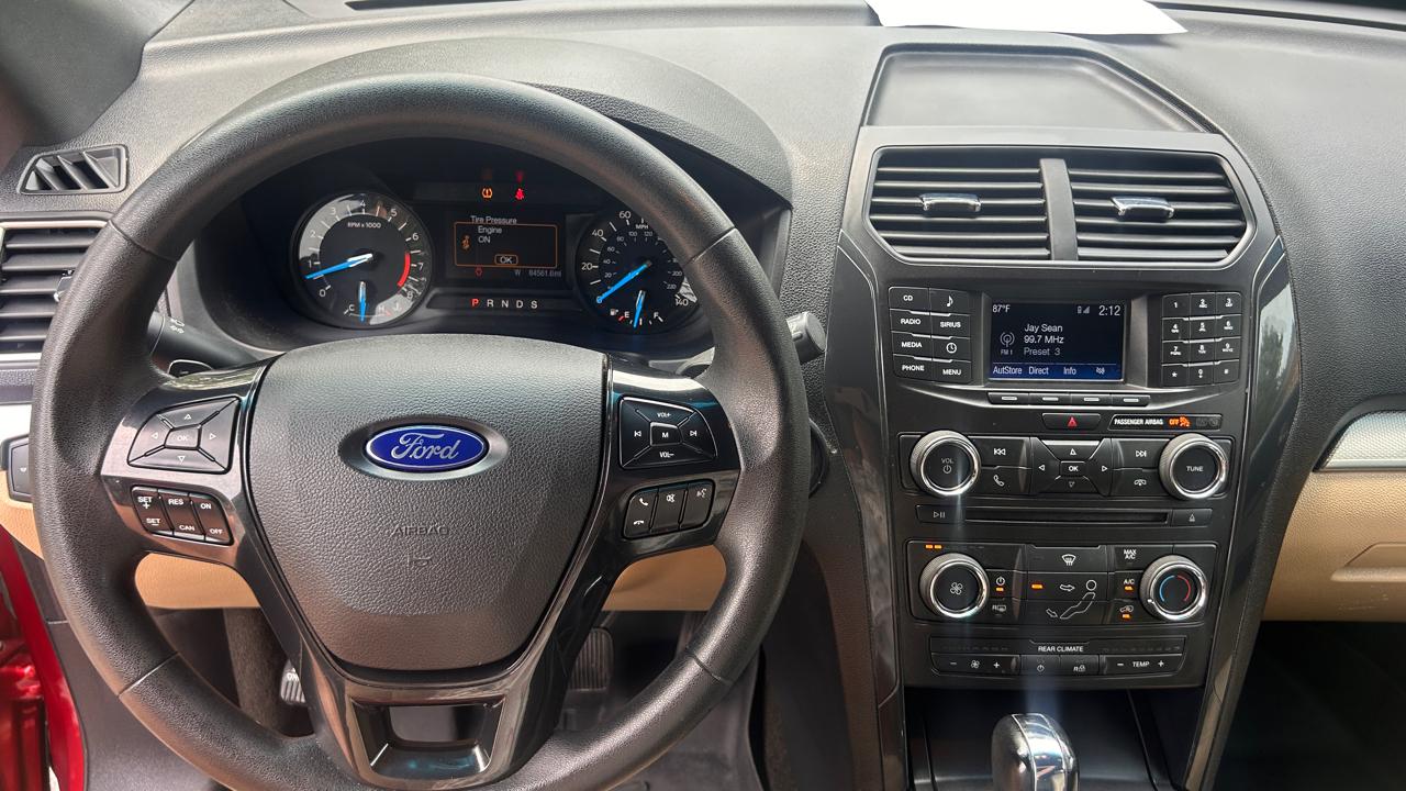 Ford Explorer Base FWD 2016