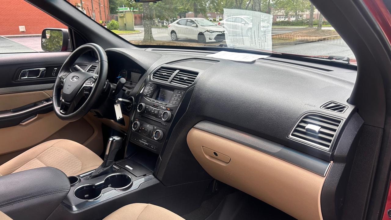 Ford Explorer Base FWD 2016