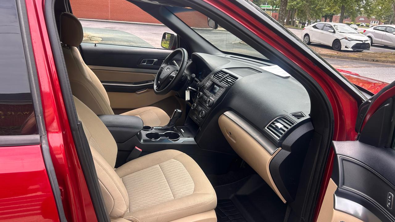 Ford Explorer Base FWD 2016