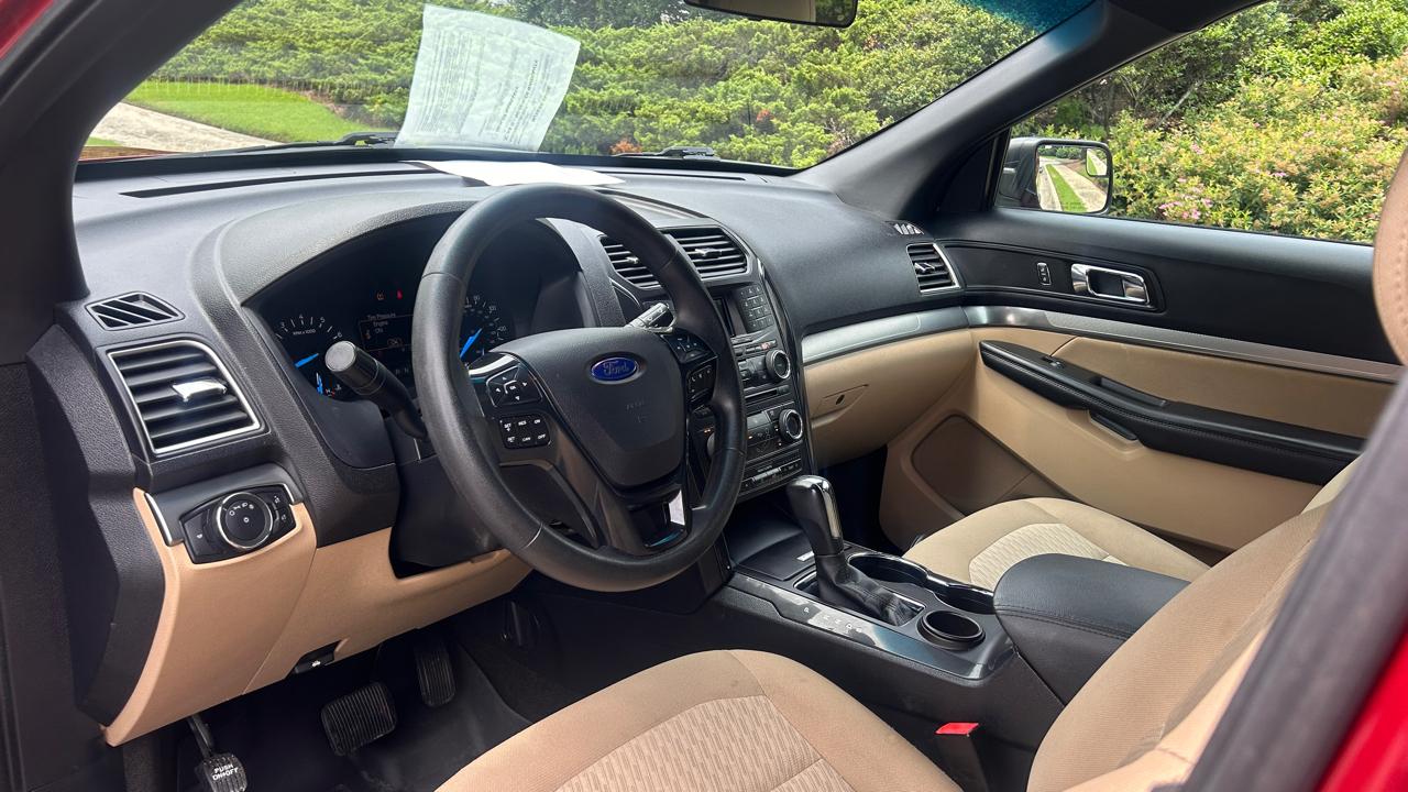 Ford Explorer Base FWD 2016