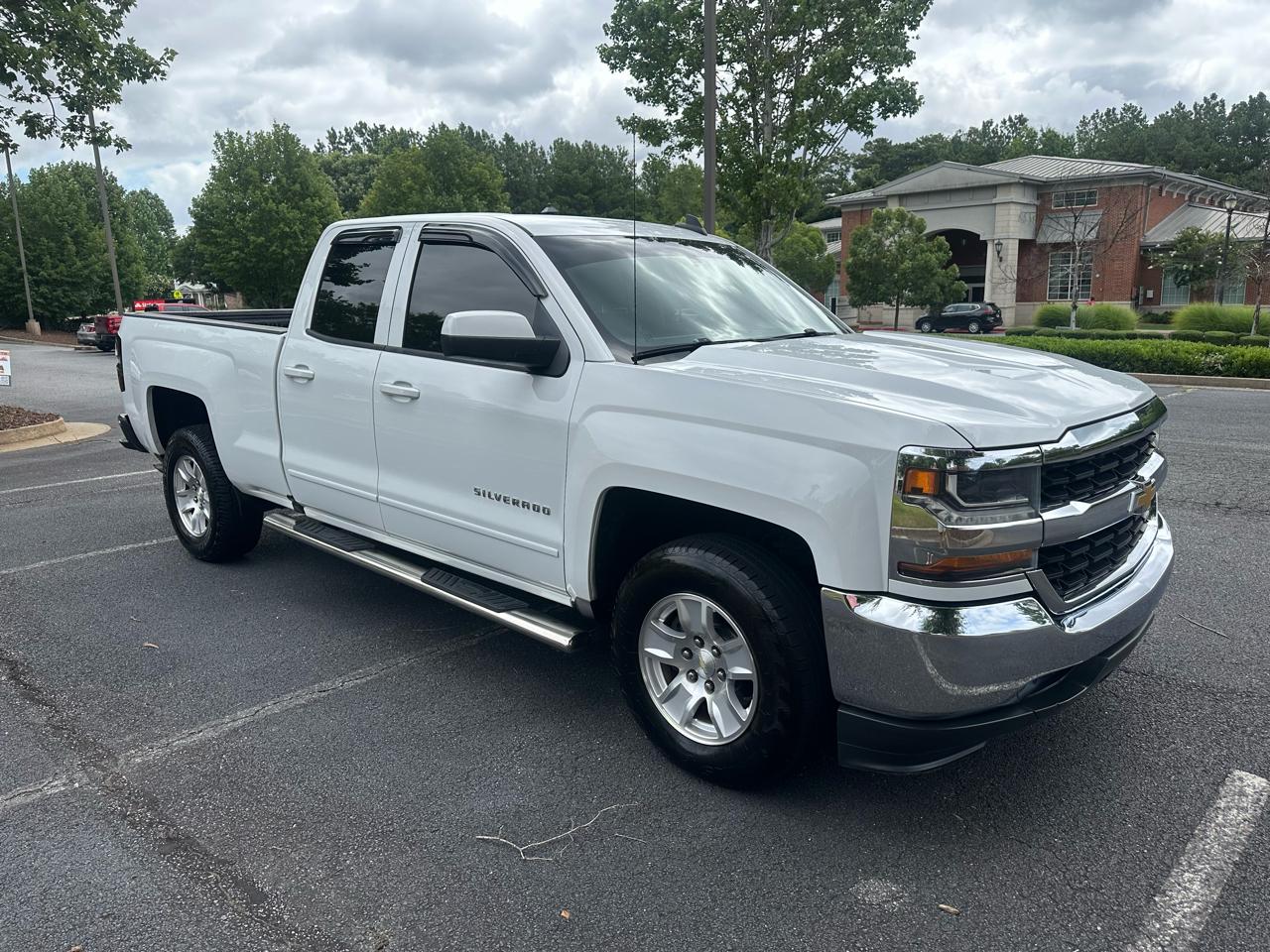 Chevrolet Silverado 1500 LT Double Cab 2WD 2018