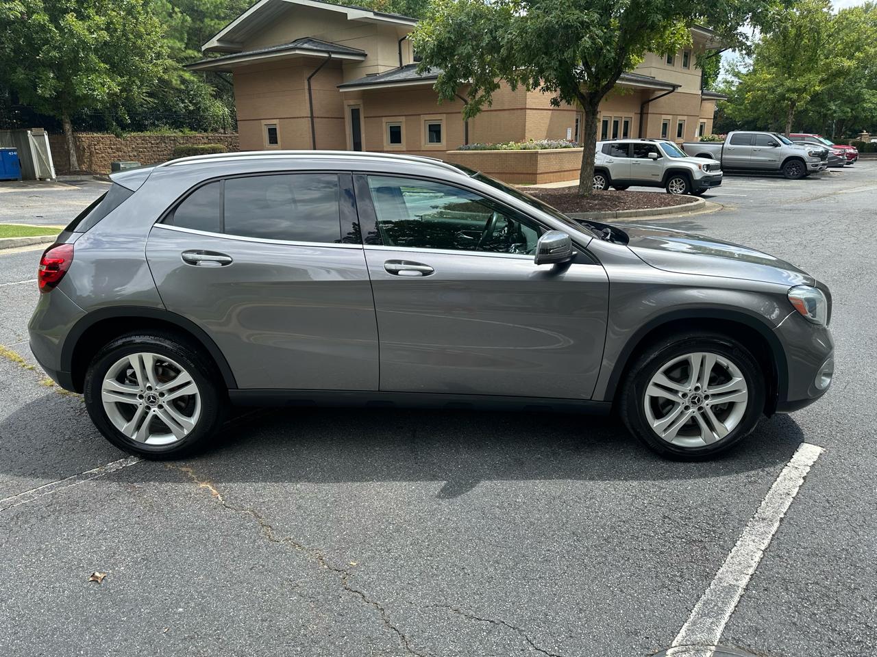 Mercedes-Benz GLA-Class GLA250 4MATIC 2019