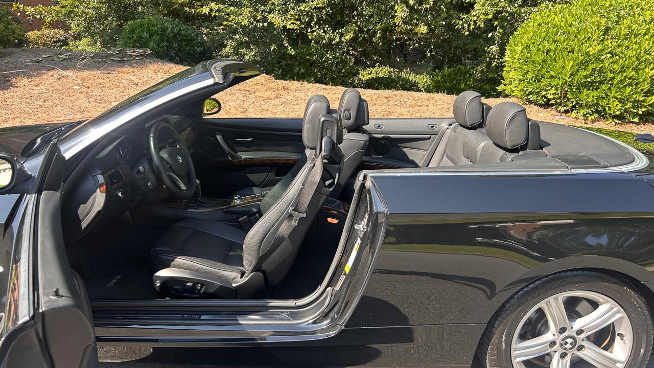 BMW 3-Series 335i Convertible 2009