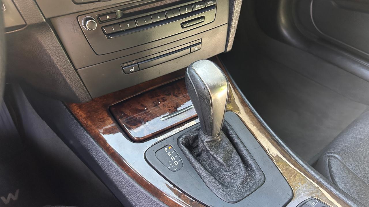 BMW 3-Series 335i Convertible 2009