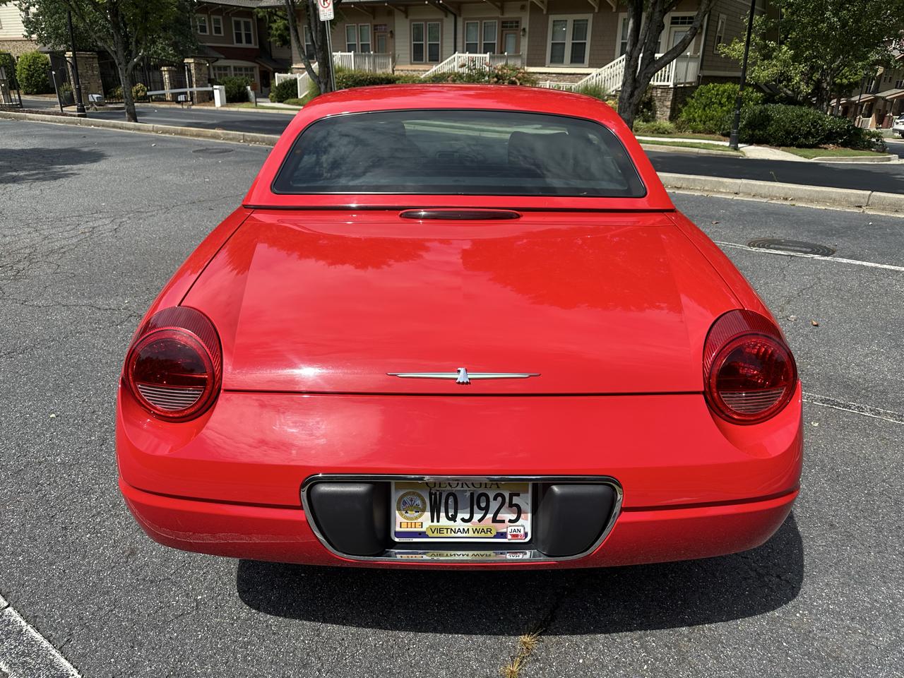 Ford Thunderbird Deluxe 2004