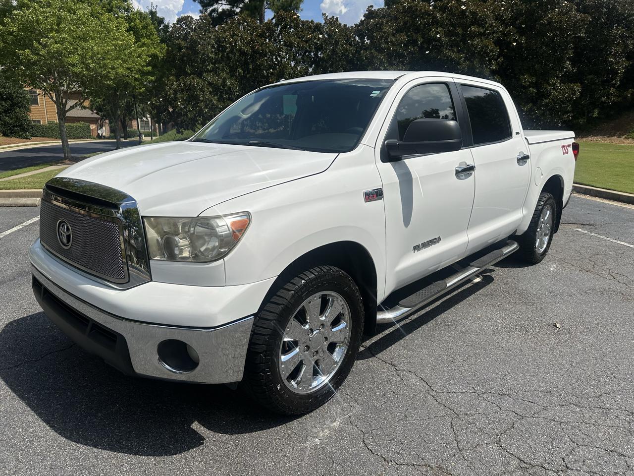 Toyota Tundra Tundra-Grade CrewMax 5.7L 2WD 2010