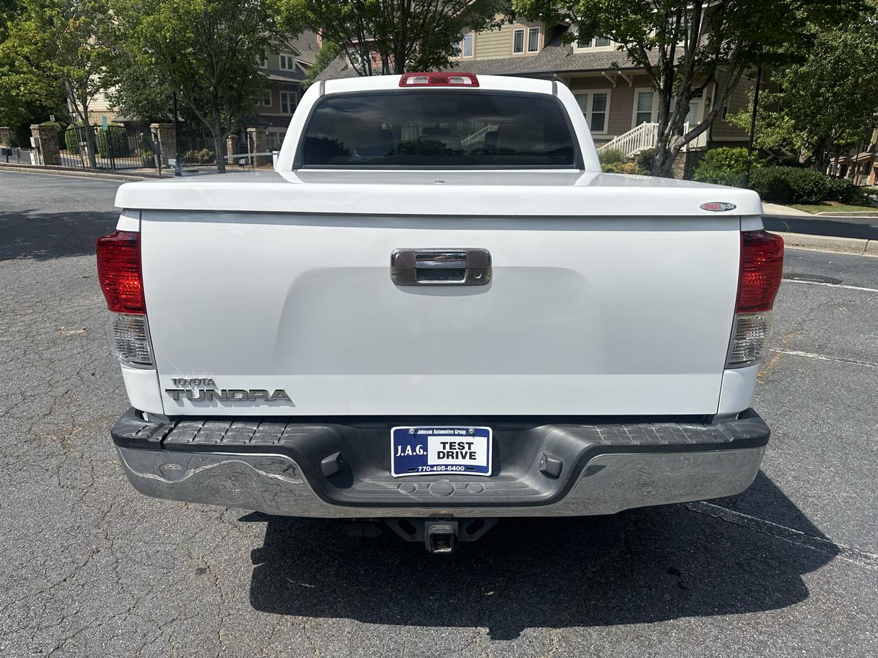 Toyota Tundra Tundra-Grade CrewMax 5.7L 2WD 2010