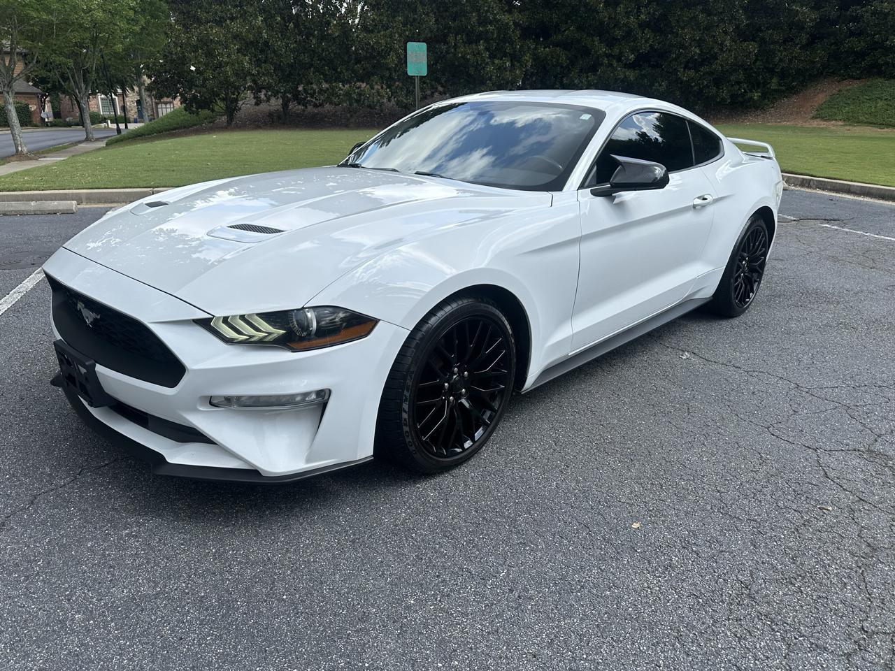 Ford Mustang EcoBoost Coupe 2020