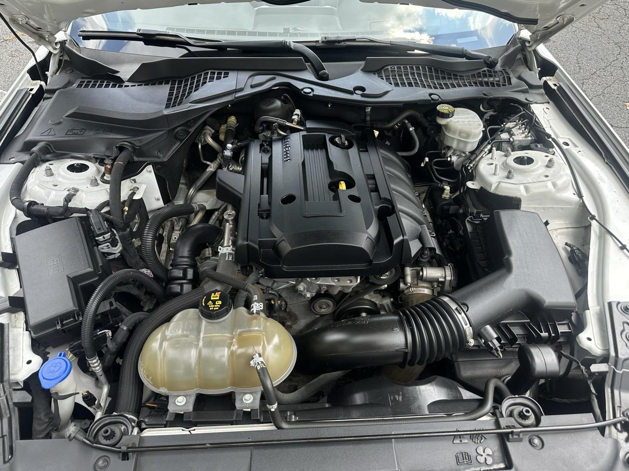 Ford Mustang EcoBoost Coupe 2020
